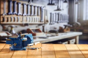 banchi lavoro con morsa